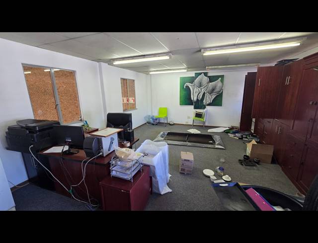 350M² WAREHOUSE TO LET IN MEADOWDALE